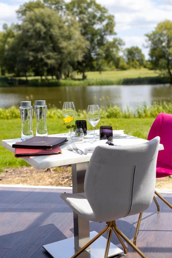 Kingfisher Hotel, Golf And Country Club Μίλτον Κέινς Εξωτερικό φωτογραφία